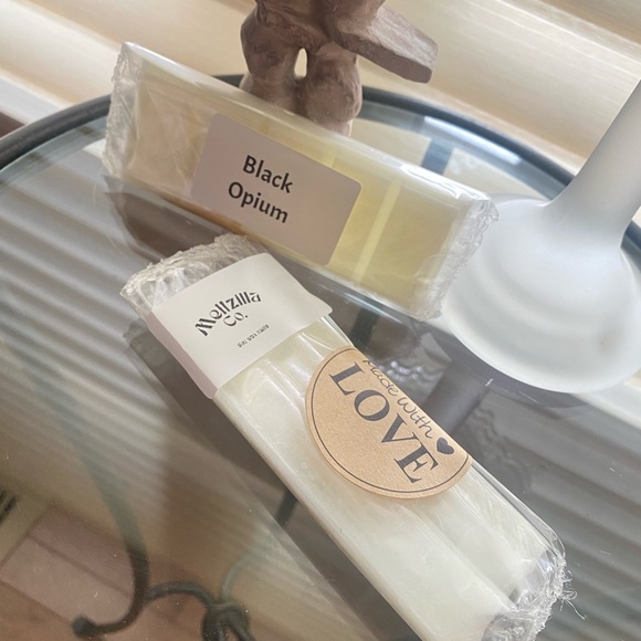 Black Opium 100% Soy Wax Melts - Picture 4 of 10